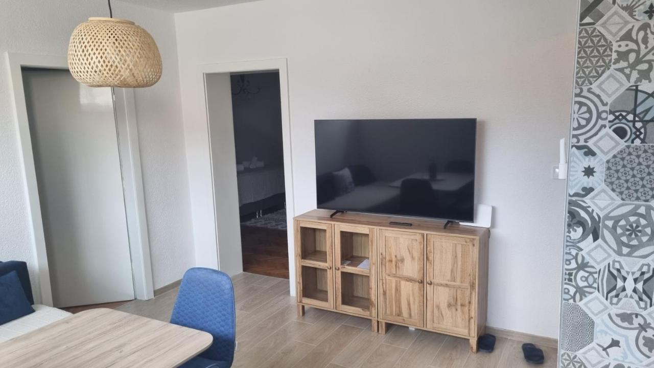 マカルスカForeks Apartmanアパートメント エクステリア 写真