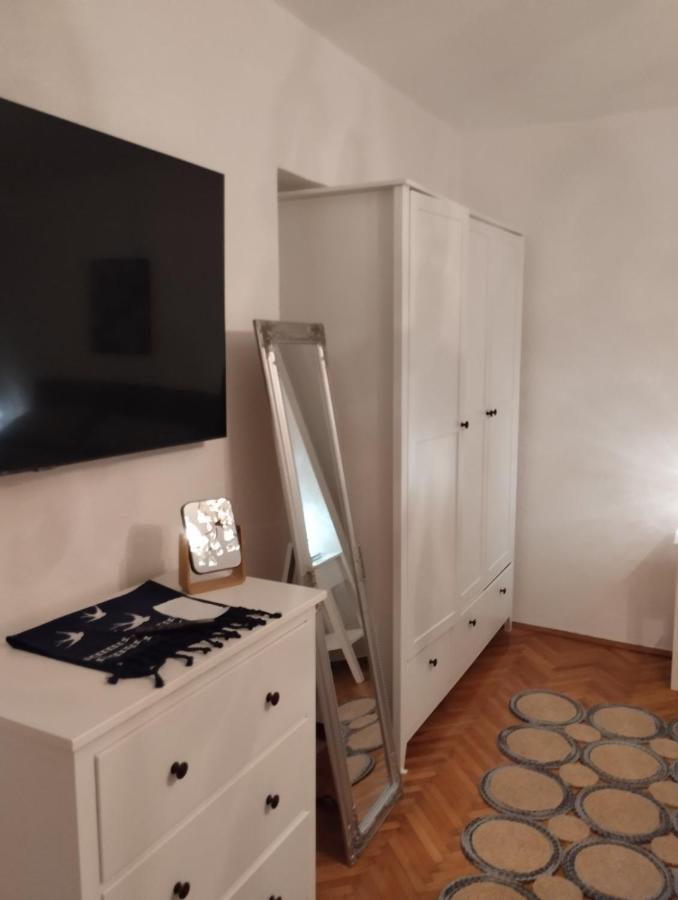 マカルスカForeks Apartmanアパートメント エクステリア 写真